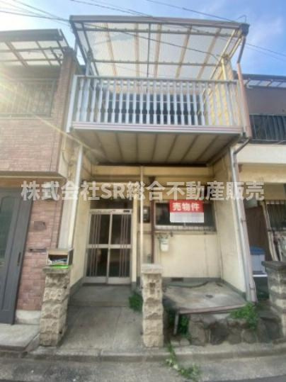 稲田本町1丁目中古テラスハウスの外観|楠根小学校　徒歩8分、楠根中学校　徒歩9分の立地♪収益物件にも適しています！