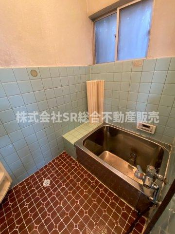 稲田本町1丁目中古テラスハウスの浴室|日々の暮らしに欠かせないお風呂です