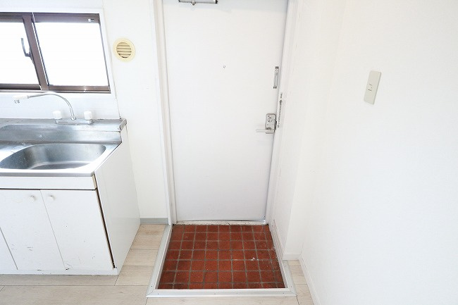 パークヒルズ美堀の玄関