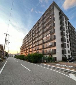 ハイラーク明石