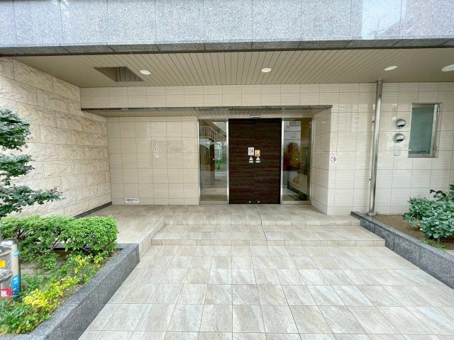 エトワール新大阪のエントランス