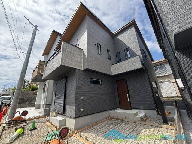 伊勢原市第3高森　新築戸建　全3棟2号棟