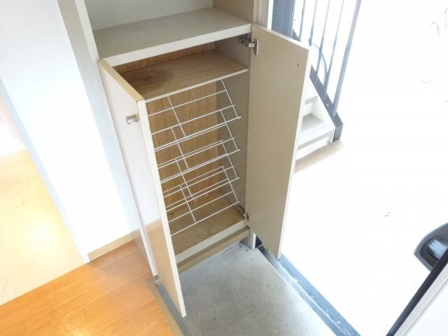 サンモール西井の玄関