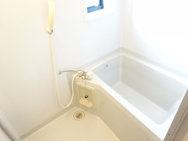 サンモール西井の浴室