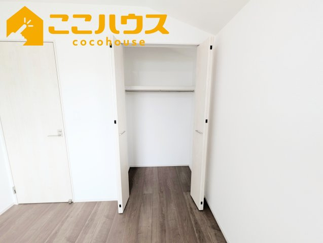 豊見城市渡橋名浜原　新築戸建て　全39区画　26号棟の収納|洋服が多い方でも安心の収納力