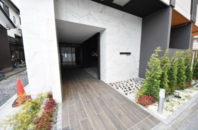 【エントランス】 | インテルノ芦花