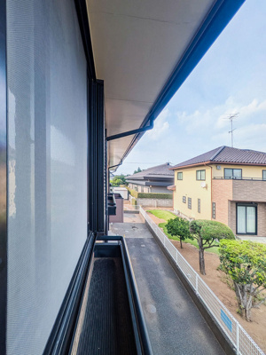 【駐車場】 | カロンアイリス | 車をお持ちの方に嬉しい駐車場付きの物件です