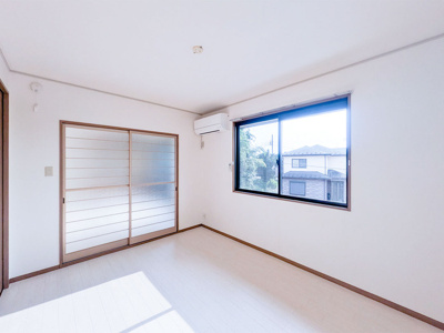 【洋室】 | カロンアイリス | きれいな洋室です