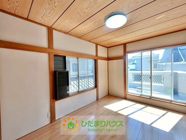 久喜市小右衛門　中古一戸建ての寝室