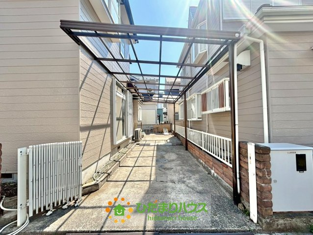 久喜市小右衛門　中古一戸建ての駐車場