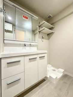  | ミラーキャビネット/3面鏡 