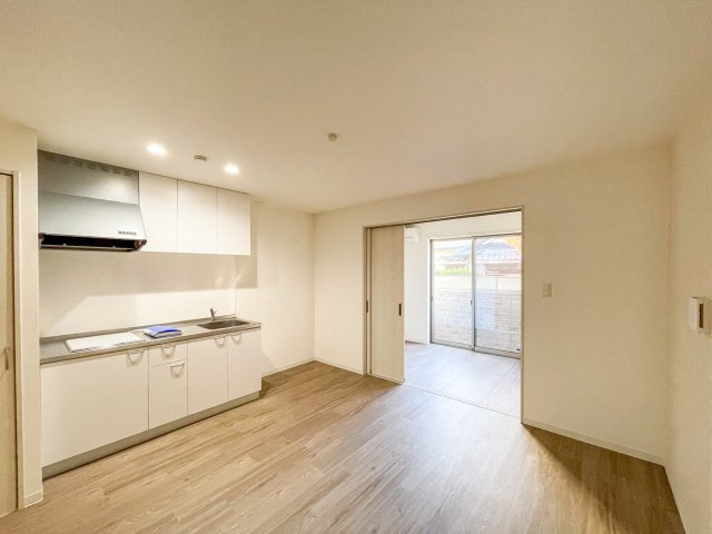 アート東大阪Bの居間・リビング