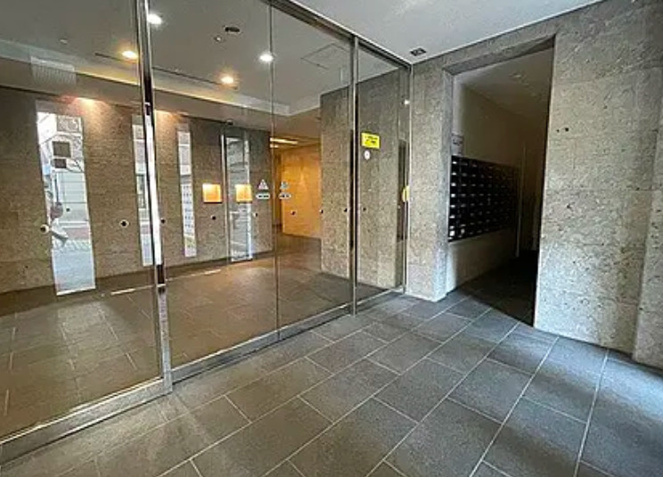 リビオレゾン小石川のエントランス