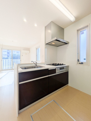 【キッチン】 | クッキーハウス | コンパクトなキッチンで掃除もラクラク