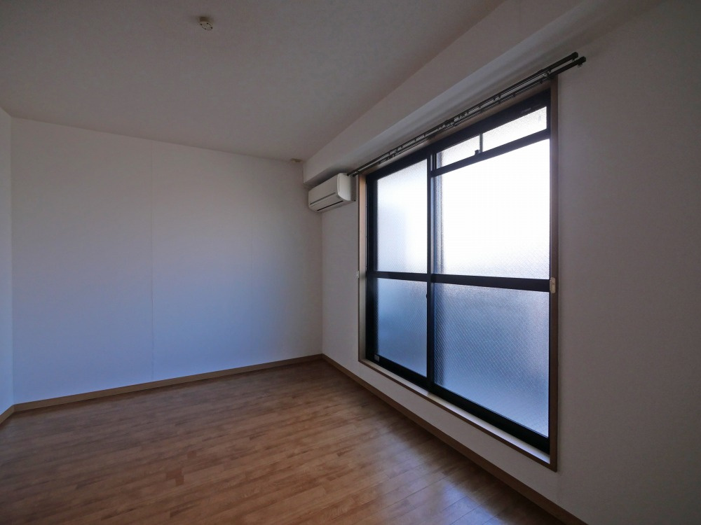 ドムール緑橋の居間・リビング