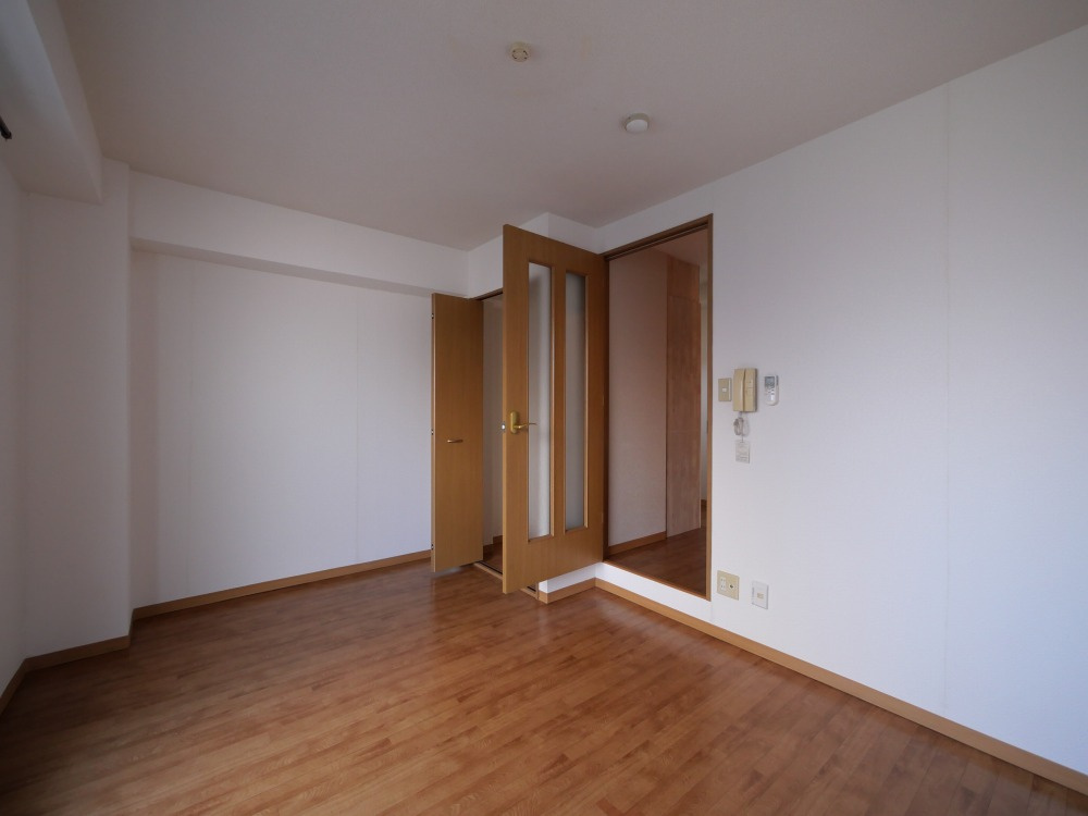 ドムール緑橋の居間・リビング