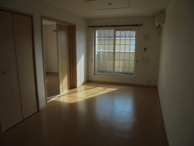 【その他】 | ティンカーベル | 同型タイプ