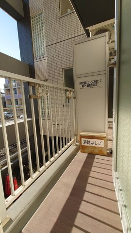 【バルコニー】