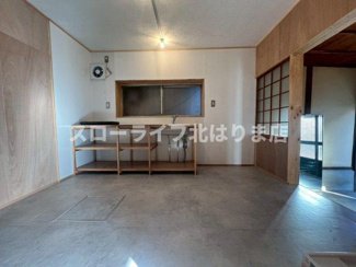 【居間・リビング】 | 西脇市高田井町　貸家