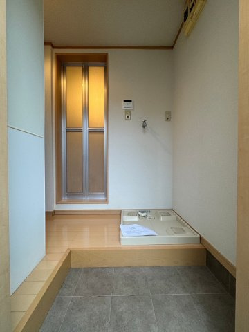 アゼリアガーデンズ向ヶ丘Ⅱの居間・リビング