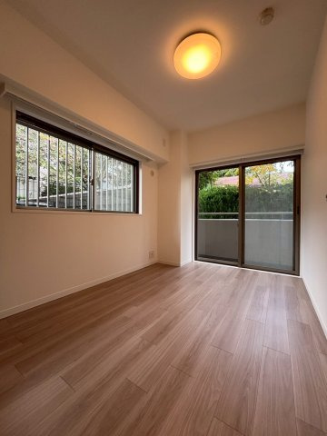 アイディーコート府中の居間・リビング