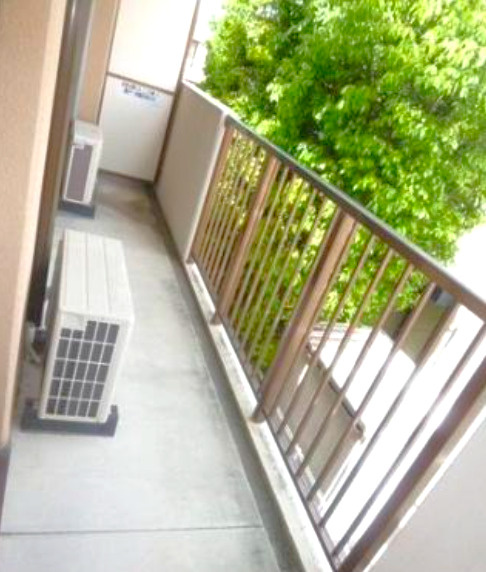 シャロム大善寺【キャッシュバック対象】のバルコニー|暖かな日差しのふりそそぐバルコニー