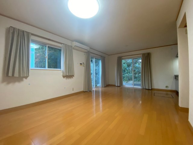 【居間・リビング】