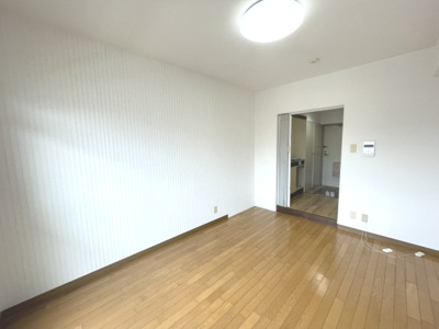 【居間・リビング】 | ジョイフル上新庄 | 使いやすいリビングです