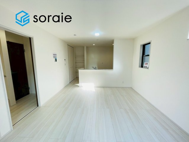 狭山水野第12期　新築戸建　リーブルガーデンの居間・リビング|1/31　撮影