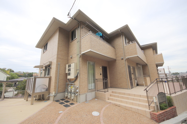 ローレルヒルズ富雄