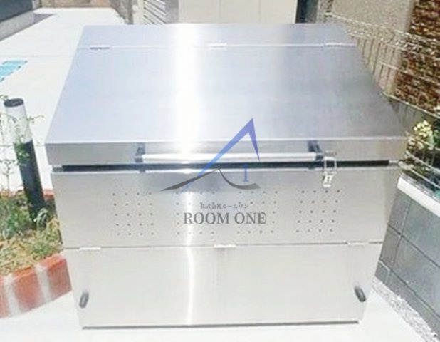 シャルム赤塚のその他共用部分|敷地内ごみ置き場です。