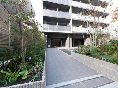 【エントランス】 | コンフォリア・リヴ新大阪Q