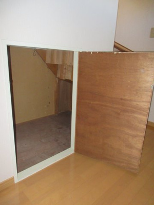 【収納】 | ガーデンタウンフェリシアA | 階段下収納