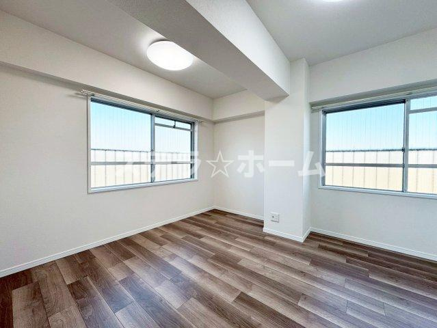 グリーンタウン茨木6番館の洋室|ゆったりした洋室です