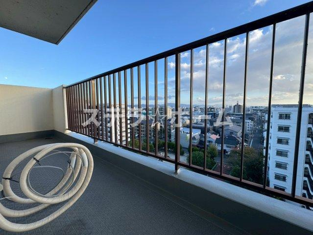 グリーンタウン茨木6番館のバルコニー|外からの目が気にならないバルコニーで洗濯物が干せます