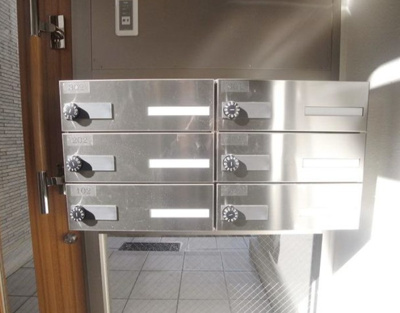 【ロビー】 | アン・ウィスタリア