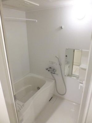 【浴室】 | アン・ウィスタリア