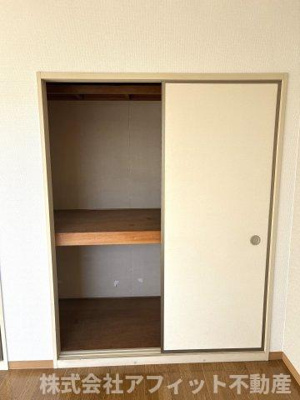 【収納】 | ファミールすみれ | 洋室6帖の収納