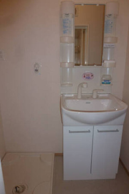 【洗面所】 | グランドゥール | スペースが確保できる洗面所です