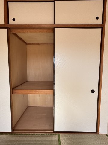 ★押入★