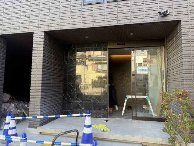 【エントランス】