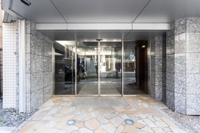 【エントランス】 | AXASXEBEC秋葉原