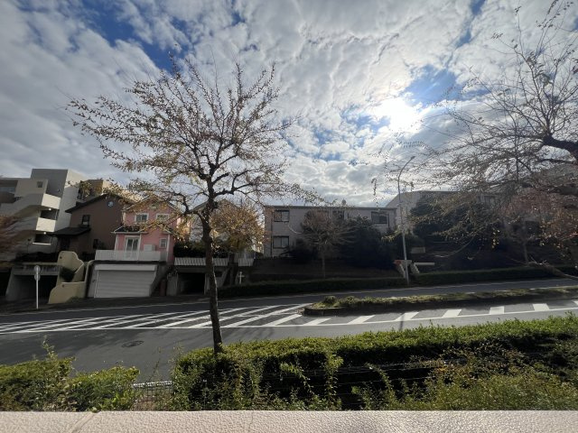 北山田の綺麗な街並みに佇むマンション【ビューリッシュ港北ニュータウンアジュリーヌ】の展望