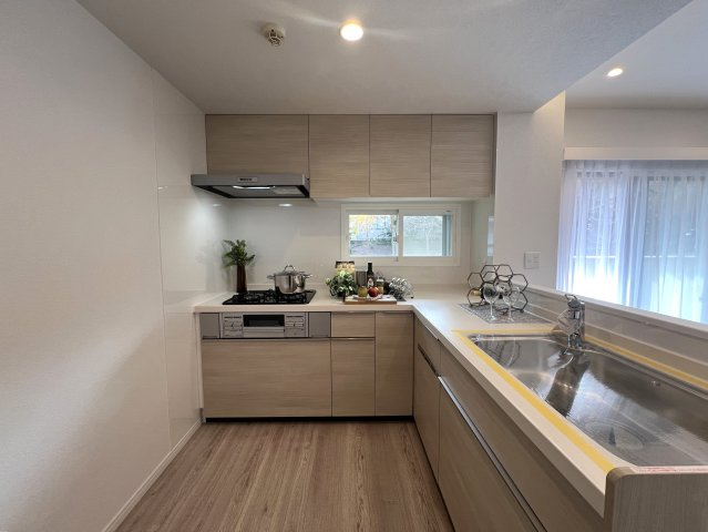 北山田の綺麗な街並みに佇むマンション【ビューリッシュ港北ニュータウンアジュリーヌ】のキッチン|キッチンです