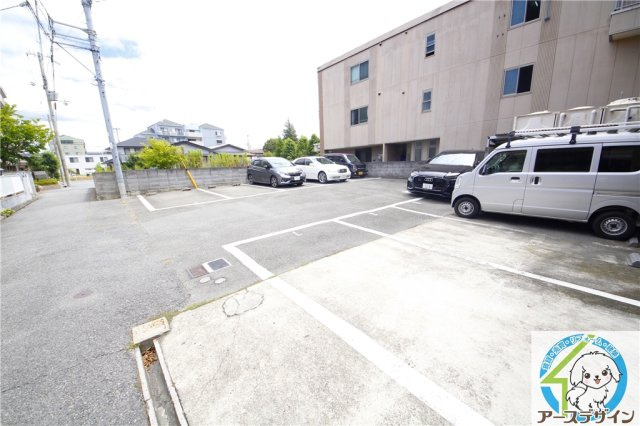 オーナーズマンション西明石の駐車場