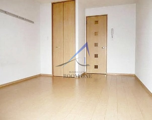 メゾン・コンフォールの居間・リビング|洋室のお部屋です。