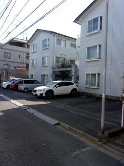 【駐車場】