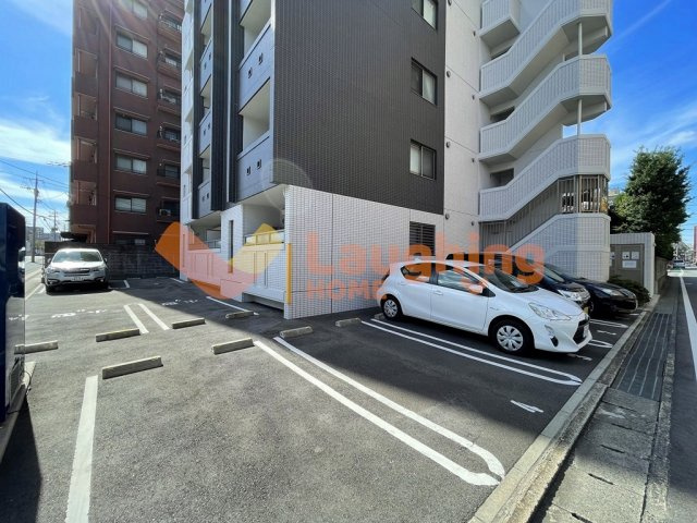 モアプラス西鉄久留米駅前の駐車場