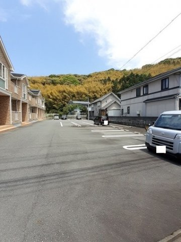 グリーン・メゾンＢの駐車場