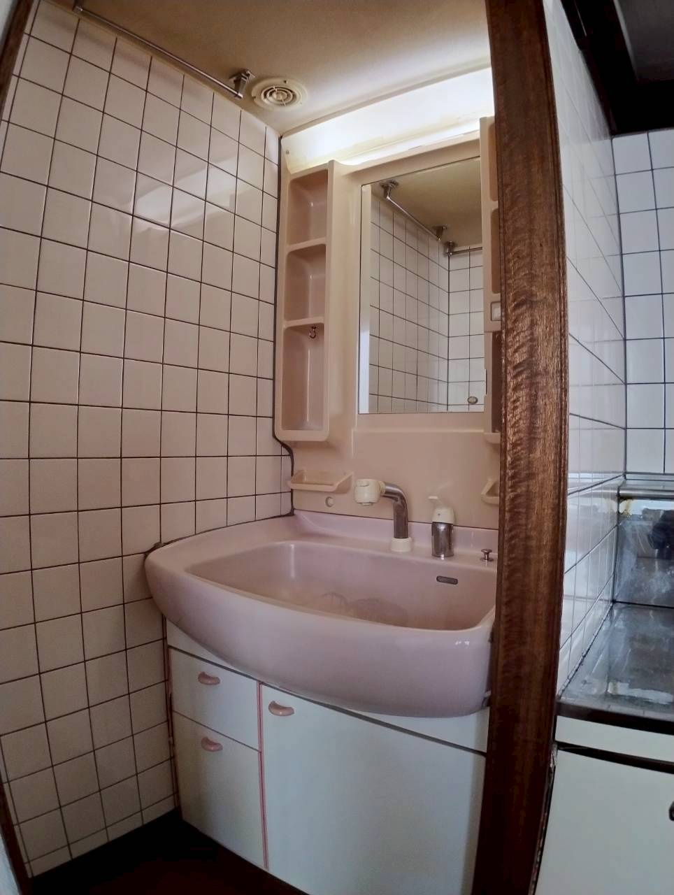 興津２丁目10　中古住宅の洗面所